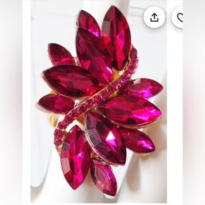 Hot Pink Gemstone Stretchy Ring NWOT